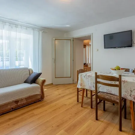 Rural House Anka * Drivenik