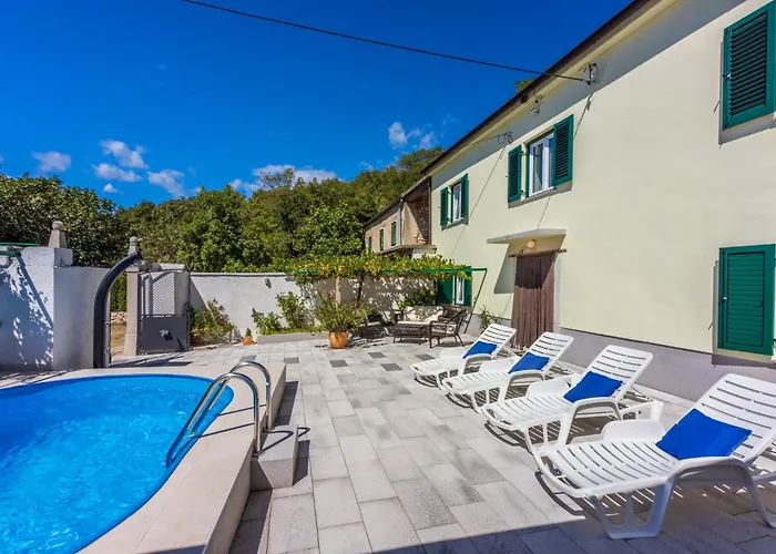 Rural House Anka بيت للعطل