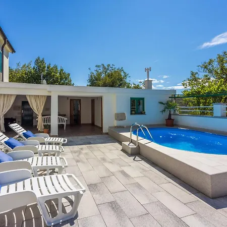 Rural House Anka Ferienhaus *