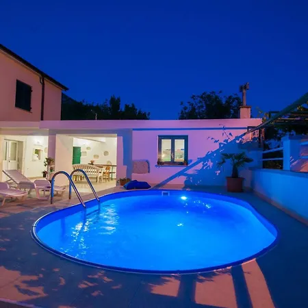 Rural House Anka